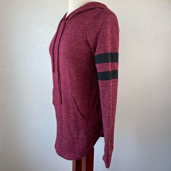 Almost Famous Hoodie Top Size M EUC - Picture 3 of 8